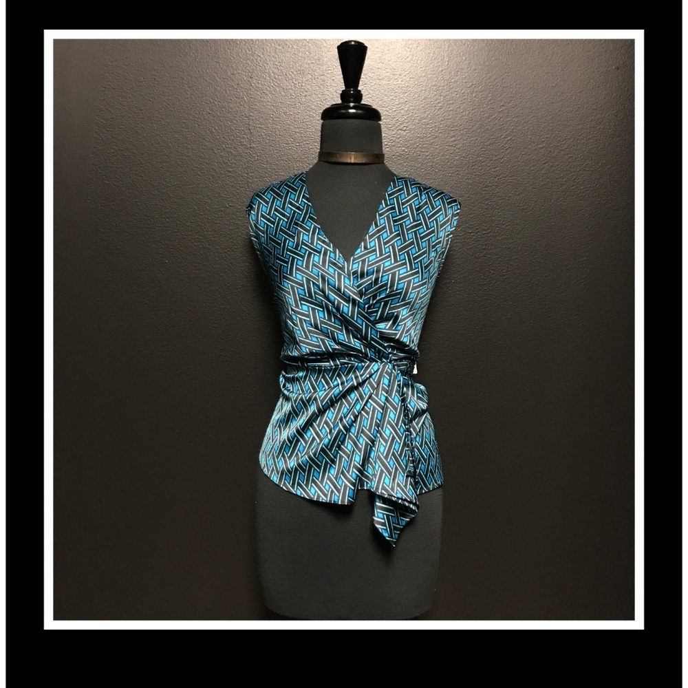 NEW YORK & COMPANY BLOUSE